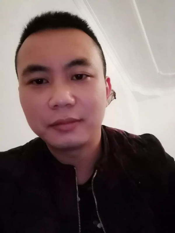喜闻香气的第一张照片--邯郸相亲服务中心