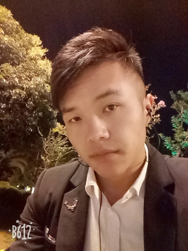 只求一陪伴的第一张照片--邯郸相亲服务中心