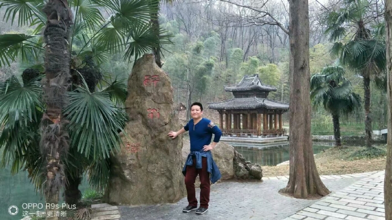 烦事用点心的第一张照片--邯郸相亲服务中心