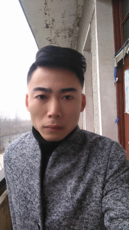 谁伴我闯荡的第一张照片--邯郸相亲服务中心