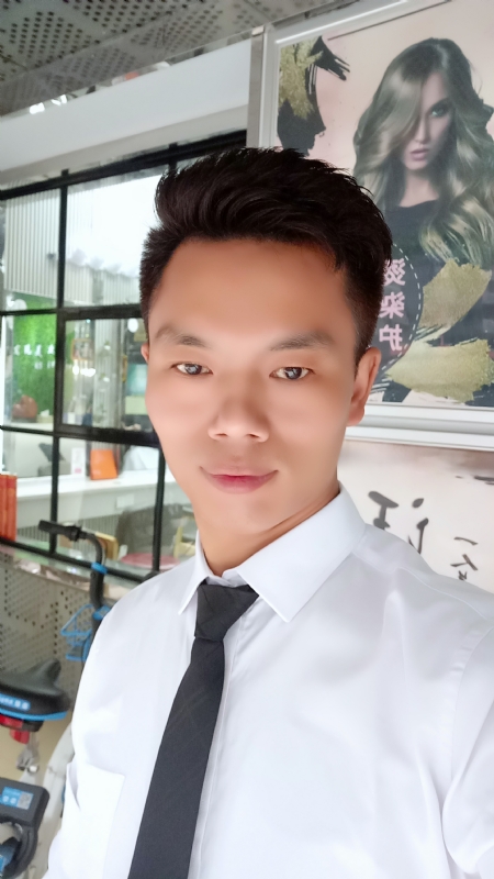 阳光男士的第一张照片--邯郸相亲服务中心
