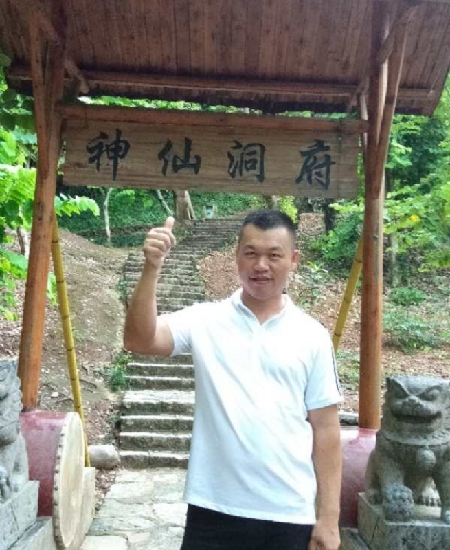 强仔的第一张照片--邯郸相亲服务中心