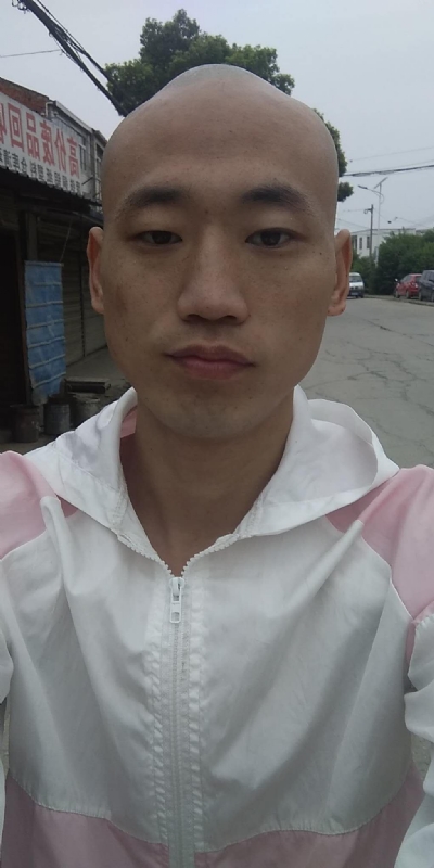 花花公子的第一张照片--邯郸相亲服务中心