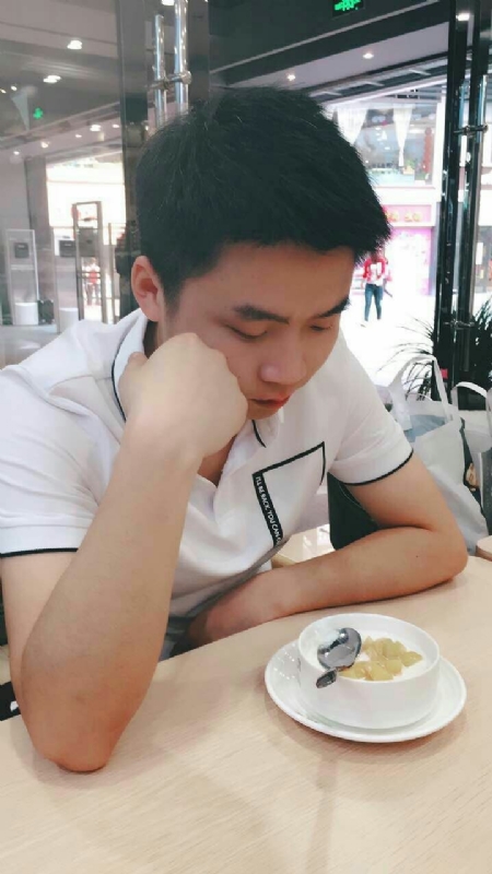 情绪的第一张照片--邯郸相亲服务中心