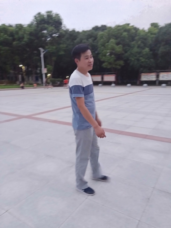 一笑的第一张照片--邯郸相亲服务中心