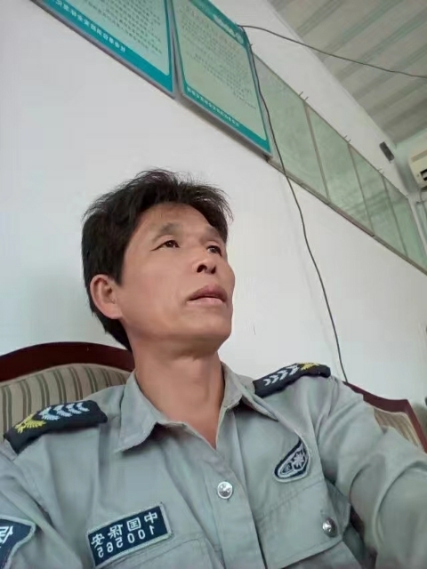 卧窗听雨的第一张照片--邯郸相亲服务中心
