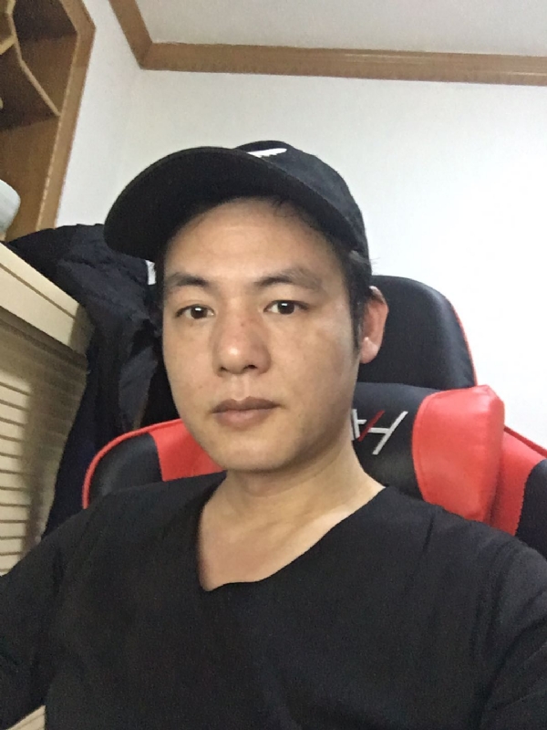 扛枪打鸟的第一张照片--邯郸相亲服务中心