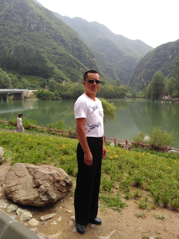 yuren2433的第三张照片--邯郸相亲服务中心