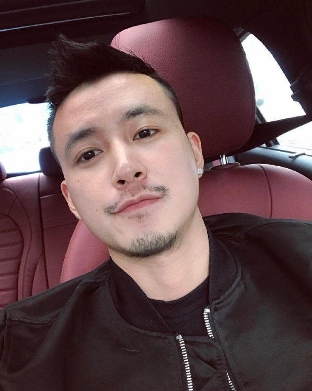隆刘的第一张照片--邯郸相亲服务中心