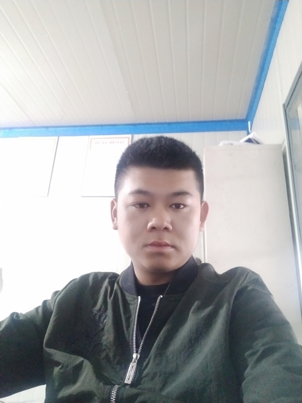 少校的第一张照片--邯郸相亲服务中心