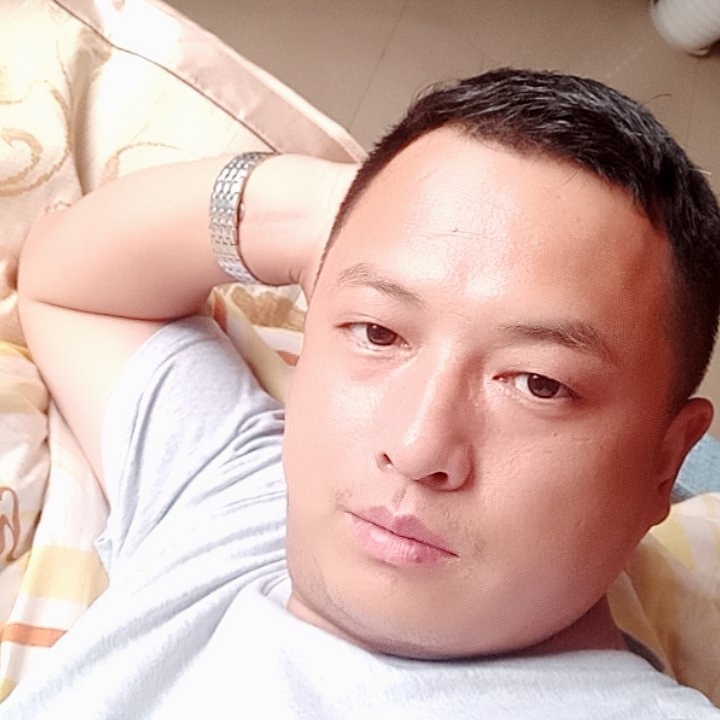 忘世情的第一张照片--邯郸相亲服务中心