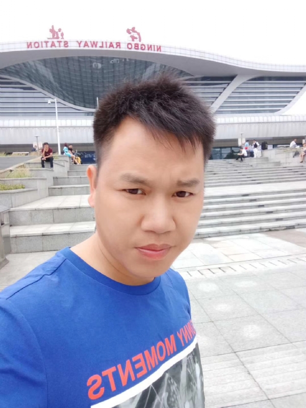笑对人生的第一张照片--邯郸相亲服务中心