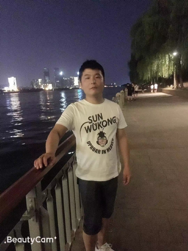 古月的第二张照片--邯郸相亲服务中心