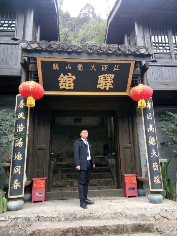 奋斗少年的第一张照片--邯郸相亲服务中心