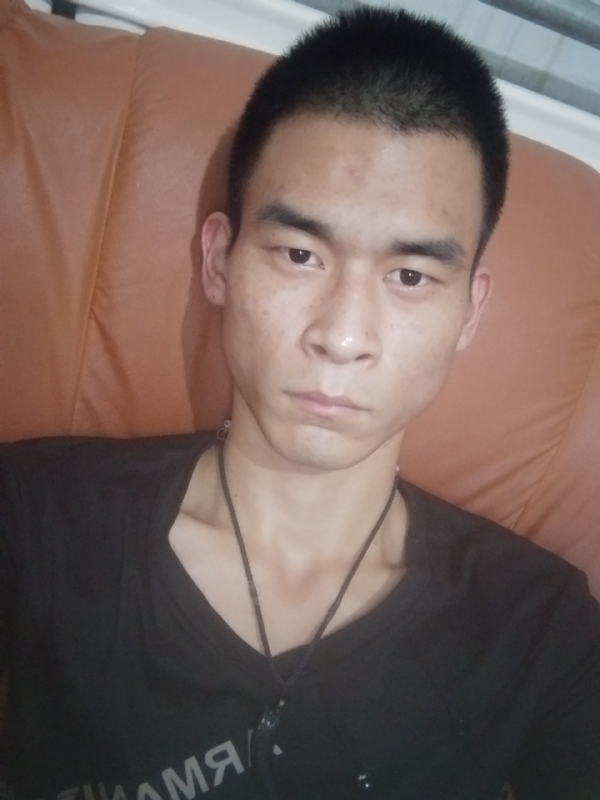 单身狗一枚的第三张照片--邯郸相亲服务中心
