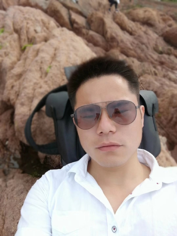 易听的第二张照片--邯郸相亲服务中心