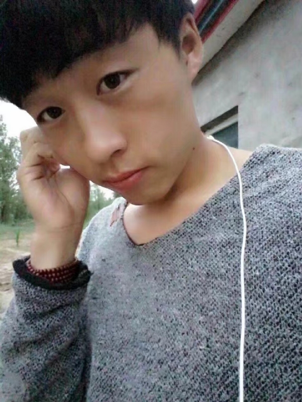 小胡的第一张照片--邯郸相亲服务中心