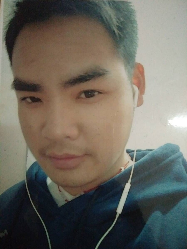 渴望爱的第一张照片--邯郸相亲服务中心