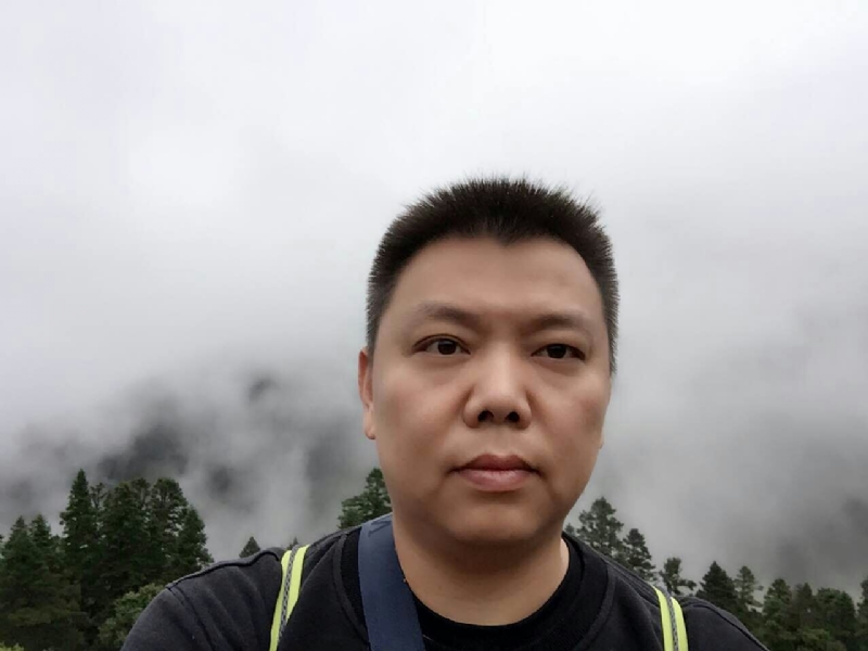 俊哥的第一张照片--邯郸相亲服务中心
