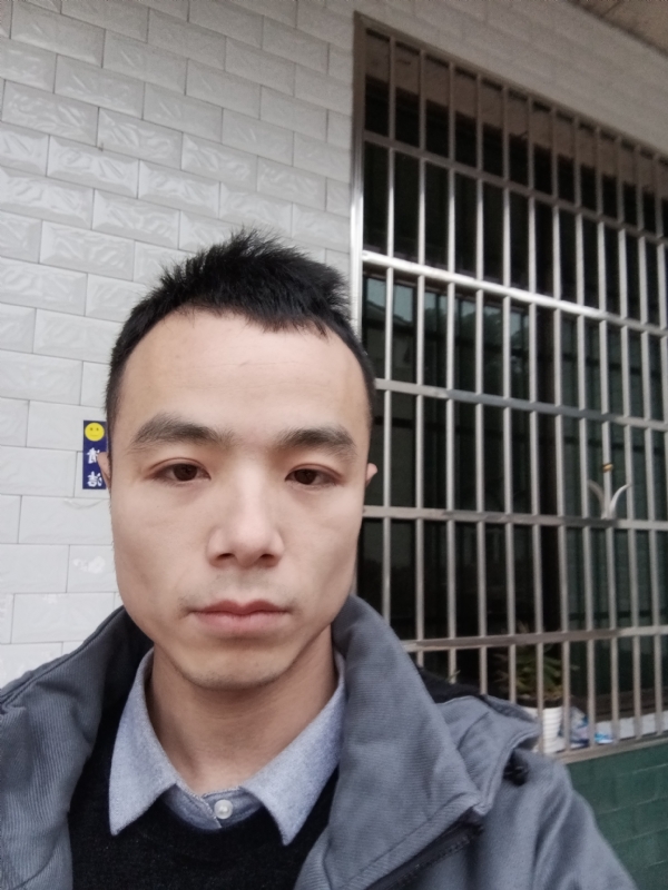 笑得那么开心的第二张照片--邯郸相亲服务中心