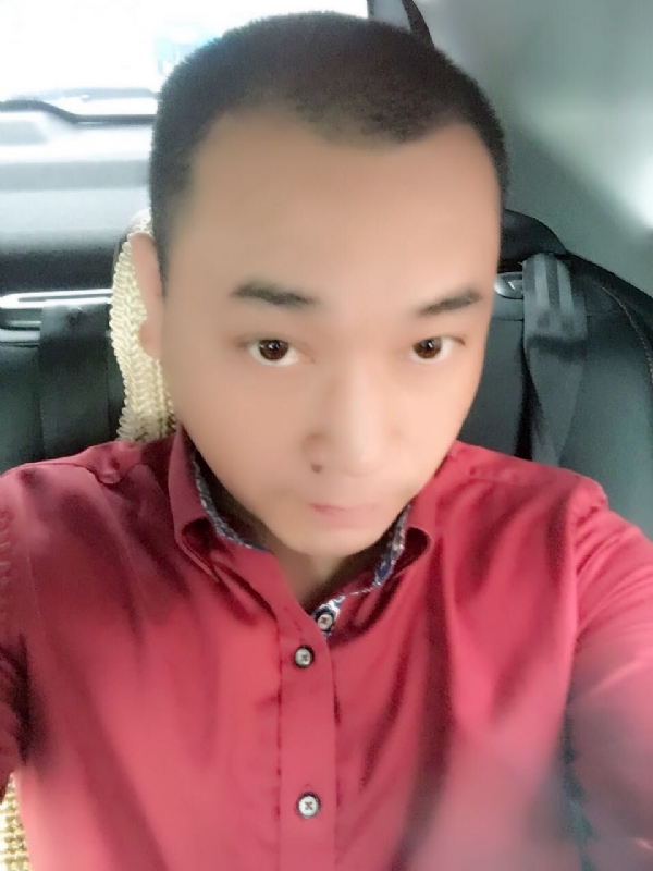在一个路口等的第一张照片--邯郸相亲服务中心