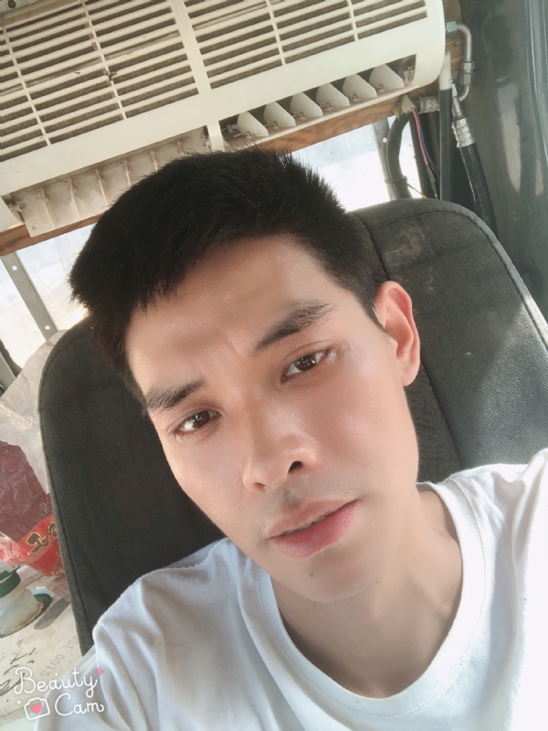 小董的第一张照片--邯郸相亲服务中心