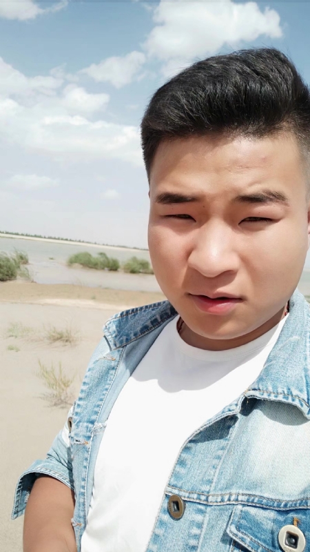 王强的第一张照片--邯郸相亲服务中心