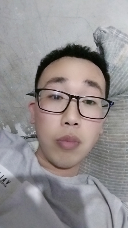 喜欢比我大的女人的第一张照片--邯郸相亲服务中心