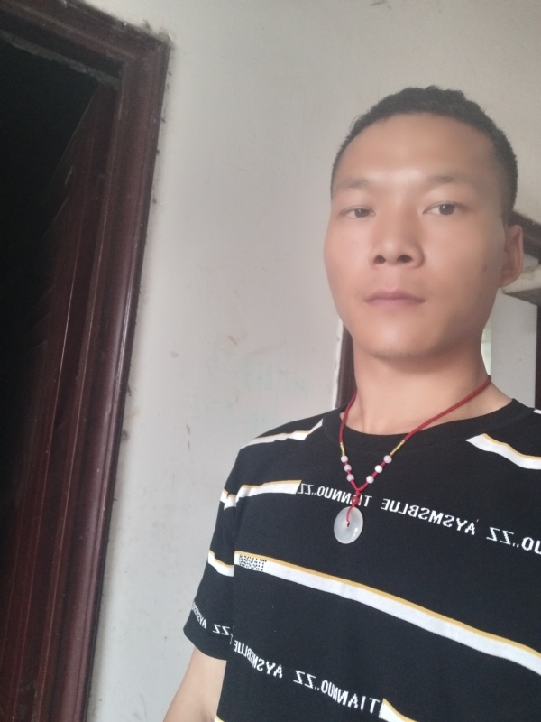 爱，请深爱的第二张照片--邯郸相亲服务中心