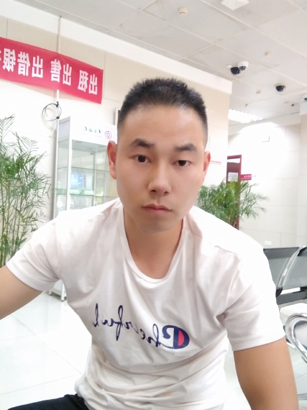 小少的第二张照片--邯郸相亲服务中心