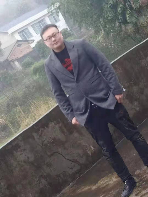 冰城的第二张照片--邯郸相亲服务中心