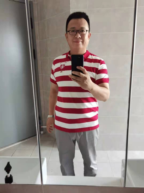 行走的打桩机的第一张照片--邯郸相亲服务中心