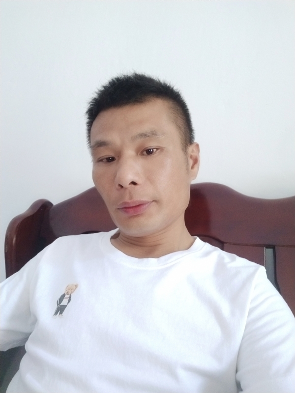年少轻狂的第一张照片--邯郸相亲服务中心