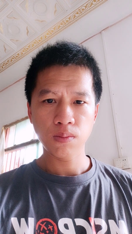 人都再努力的第一张照片--邯郸相亲服务中心