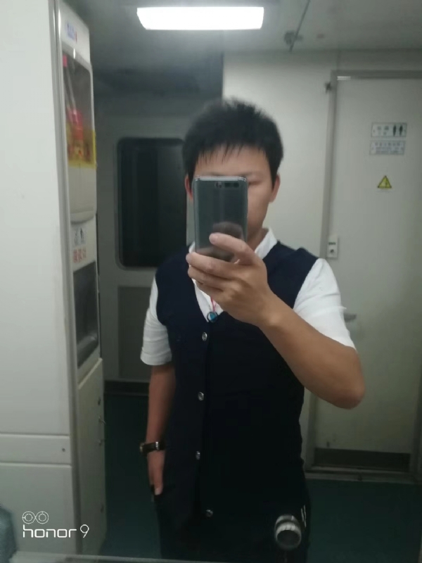 阳光下de幸福的第一张照片--邯郸相亲服务中心