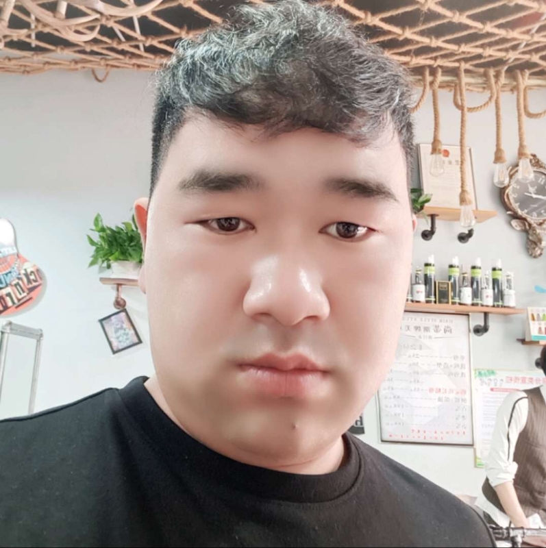 田野小伟的第一张照片--邯郸相亲服务中心