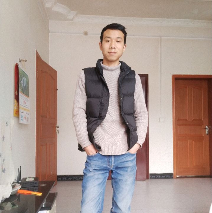 小伙子的第一张照片--邯郸相亲服务中心