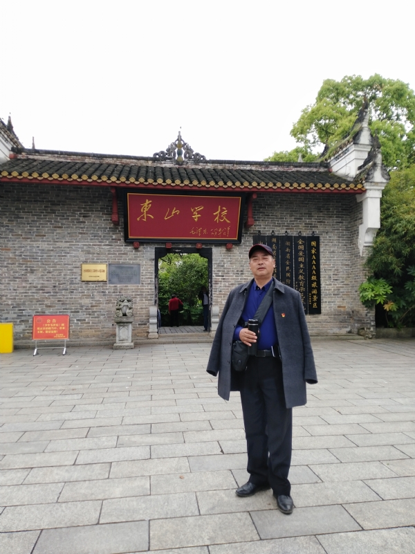 孤独的老帅的第二张照片--邯郸相亲服务中心