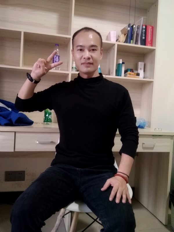 熊大与熊二的第一张照片--邯郸相亲服务中心