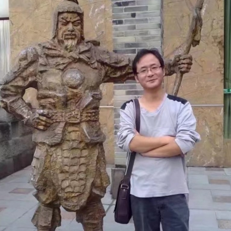 孤狼的第三张照片--邯郸相亲服务中心