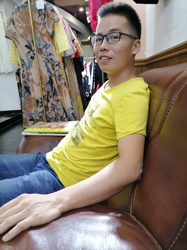 汪顺鹏的第二张照片--邯郸相亲服务中心
