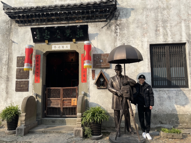 喝可乐的猫的第一张照片--邯郸相亲服务中心