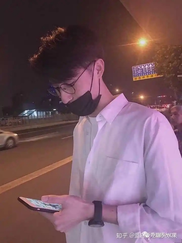 情圣的第一张照片--邯郸相亲服务中心