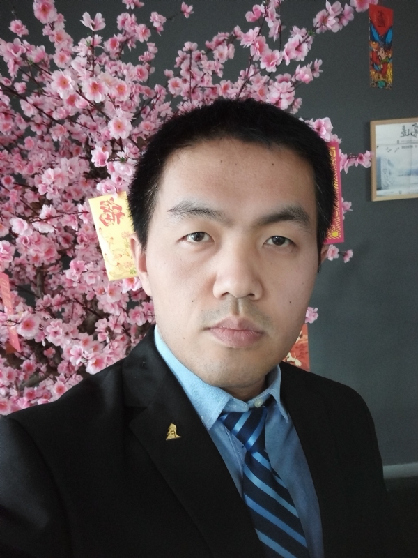 我就是个翻译的第一张照片--邯郸相亲服务中心