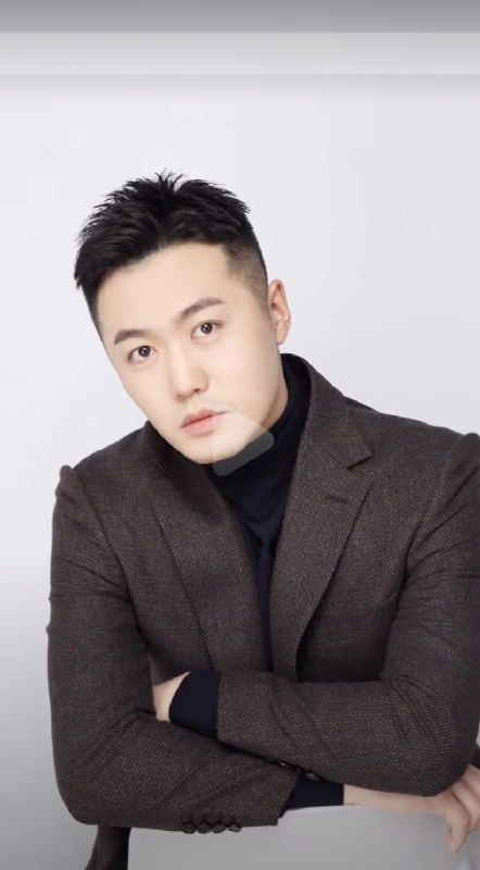 杨天枭的第一张照片--邯郸相亲服务中心