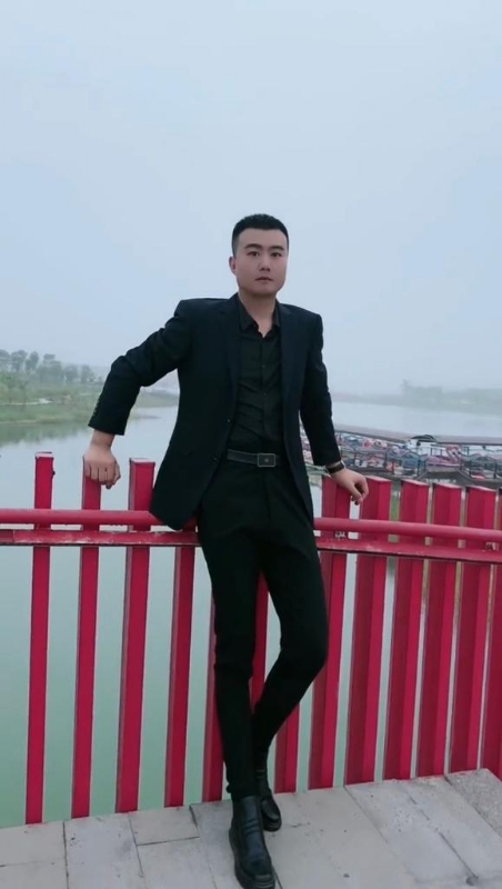 Albert的第一张照片--邯郸相亲服务中心