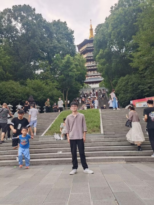 阳光男孩的第二张照片--邯郸相亲服务中心