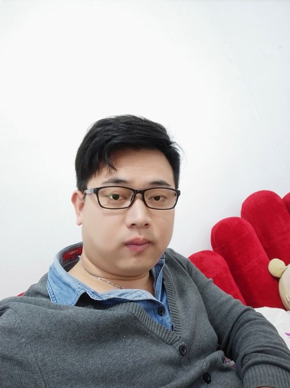 何必在亿的第一张照片--邯郸相亲服务中心