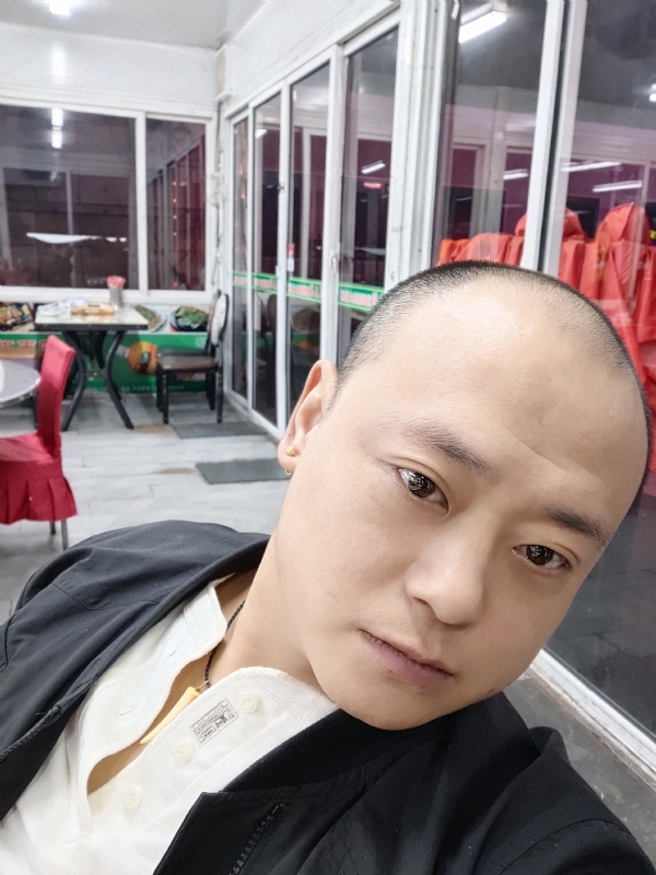 大连相亲的第一张照片--邯郸相亲服务中心