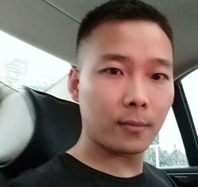 李先生的第二张照片--邯郸相亲服务中心